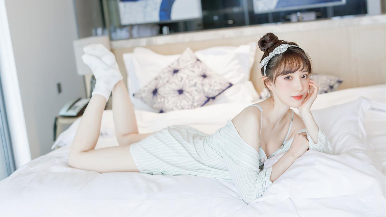 三个老太太做饭:  三个故事，一份美味佳肴