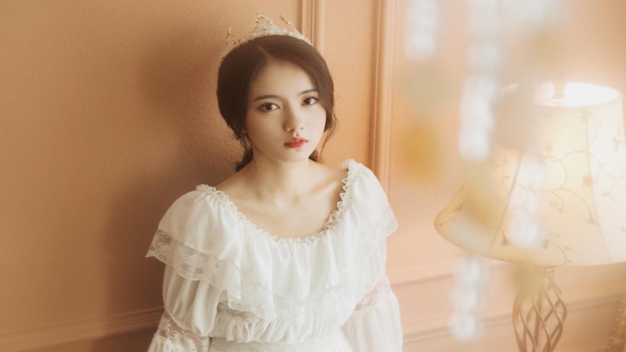 流泪流口水红脸翻白眼公孙离:  她，是怎样一个令人心动的失控少女？
