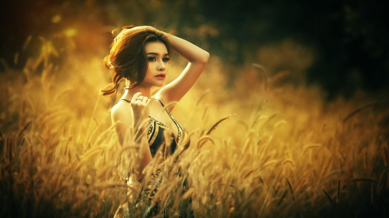 色逼逼美女: 捕捉都市生活中的绚丽瞬间