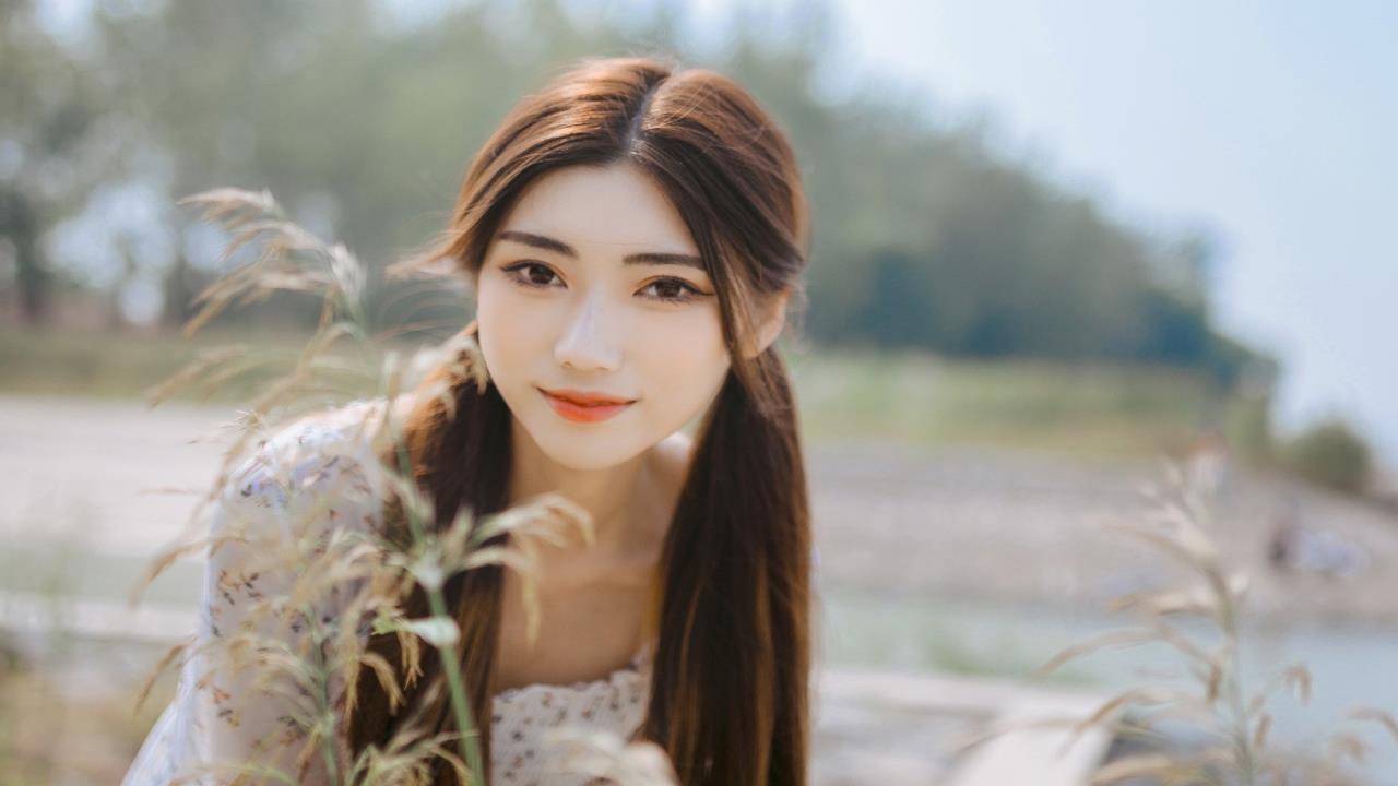 pr九尾狐狸正能量沐浴:  感受灵动与自信的蜕变