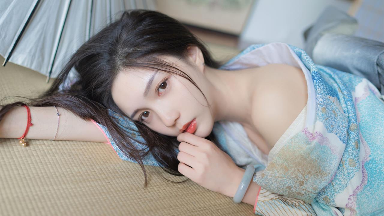 凌晨三点钟看的高清视频:  解码深夜的影像密码